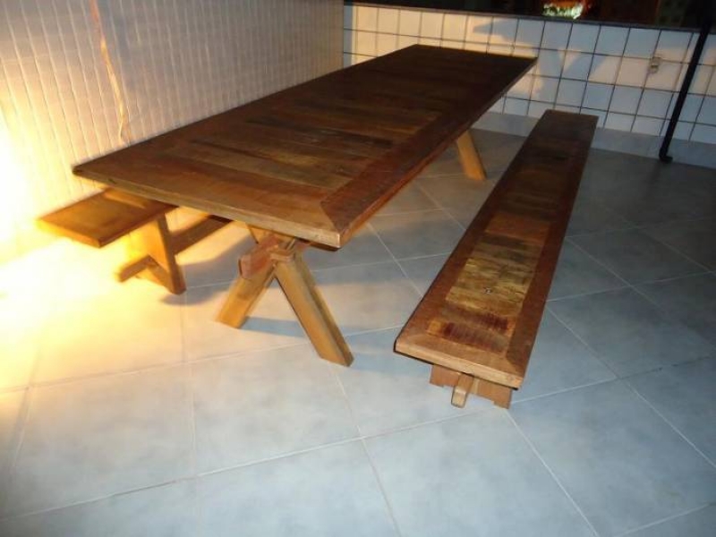 Conjunto Mesa c/ 2 Bancos De Demoliçâo