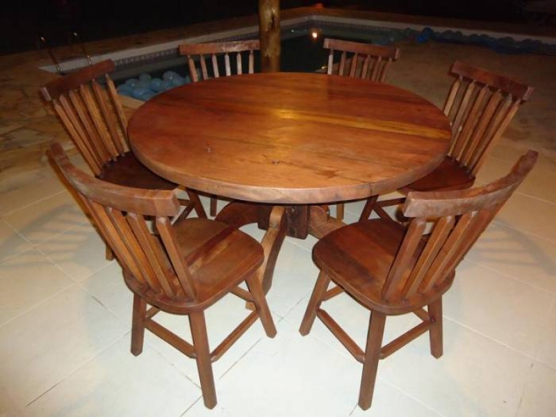 Conjunto Mesa Redonda c/ 6 Cadeiras