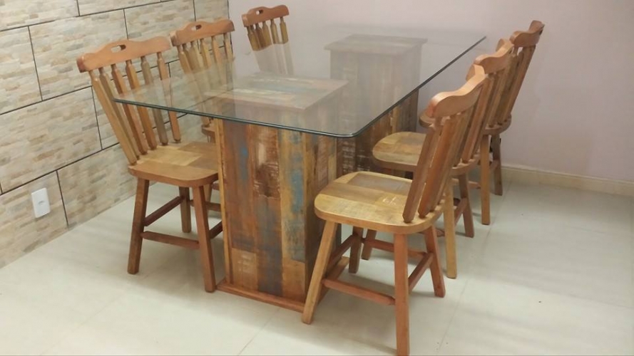 Mesa c/ tampo em vidro