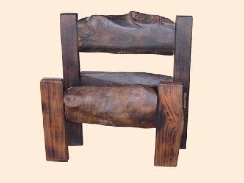 Cama rústica em madeira eucalipto