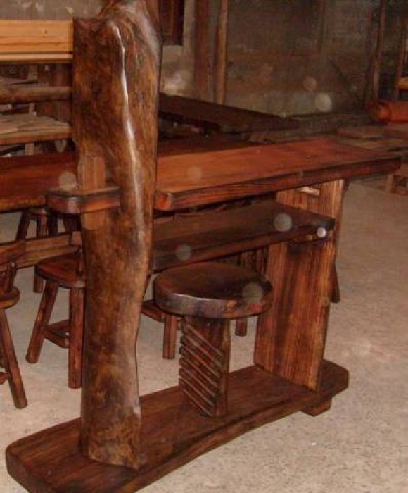 Estante rústica em madeira eucalipto