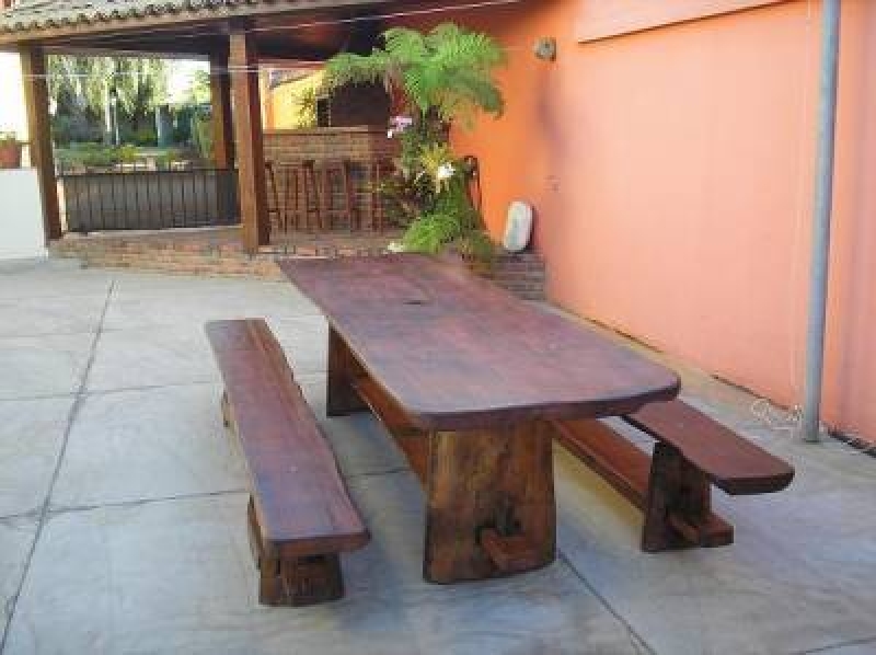 Mesa rústica em madeira eucalipto tamanho 3,00 metros